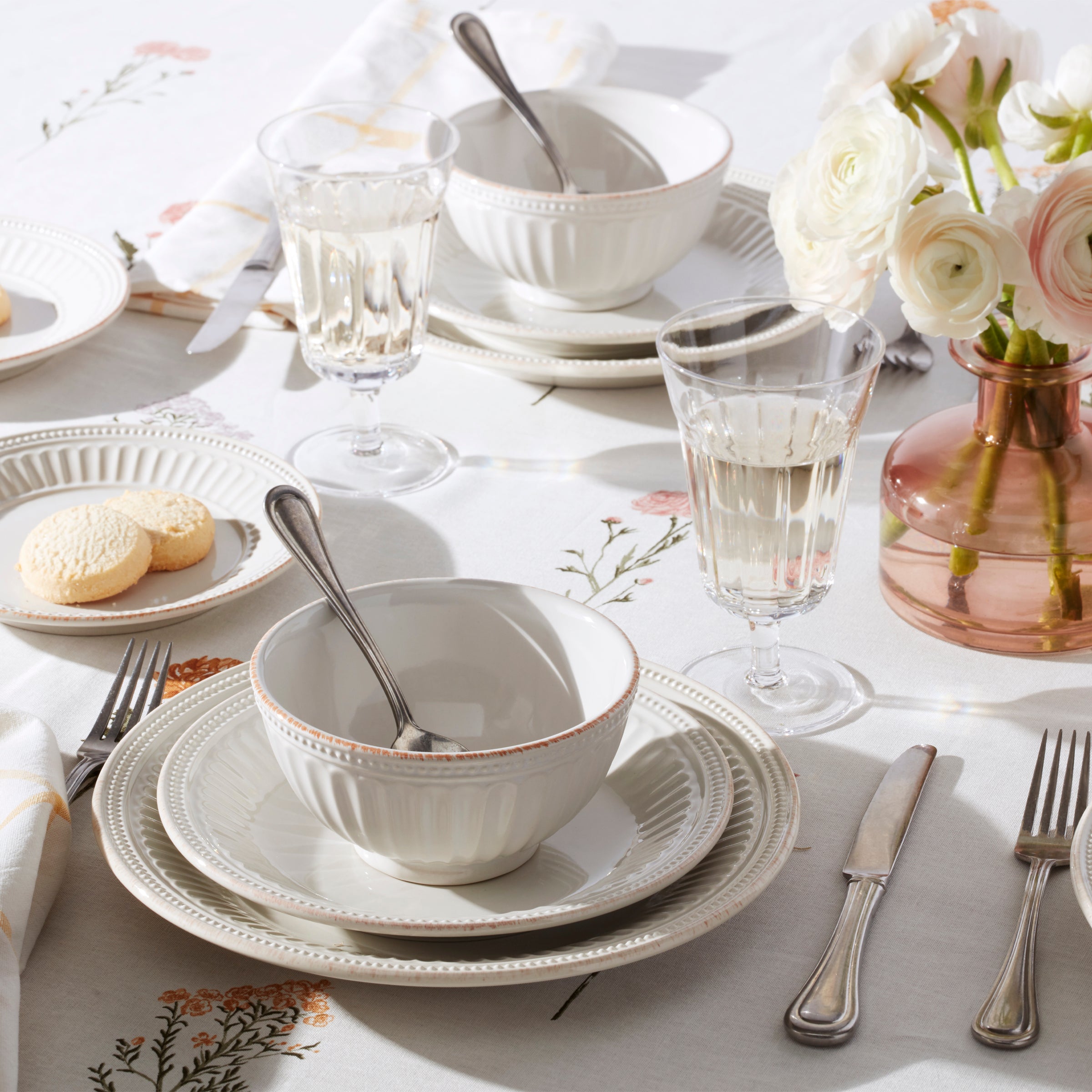 White Beaded Groove Stoneware Dinnerware Set, 18-Piece - Image 3