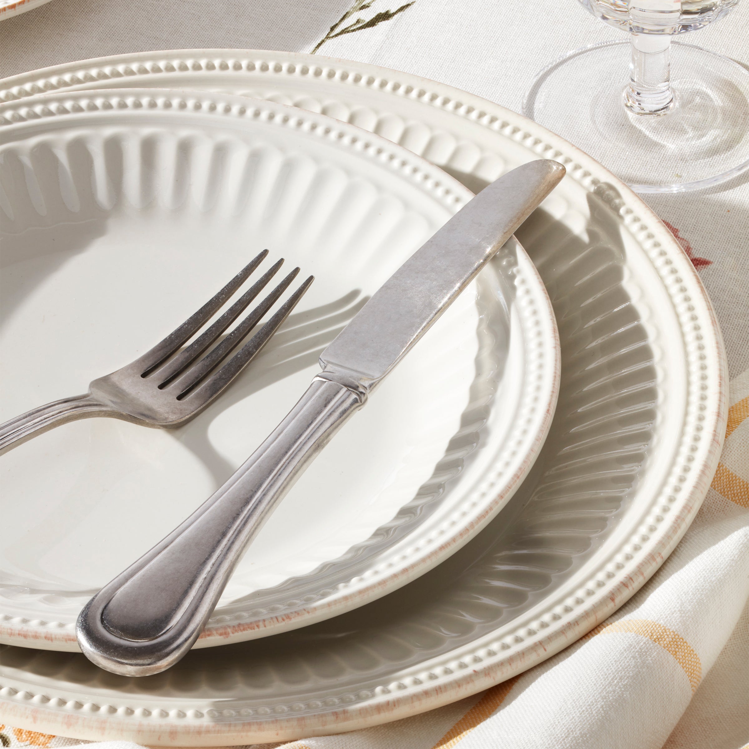 White Beaded Groove Stoneware Dinnerware Set, 18-Piece - Image 5